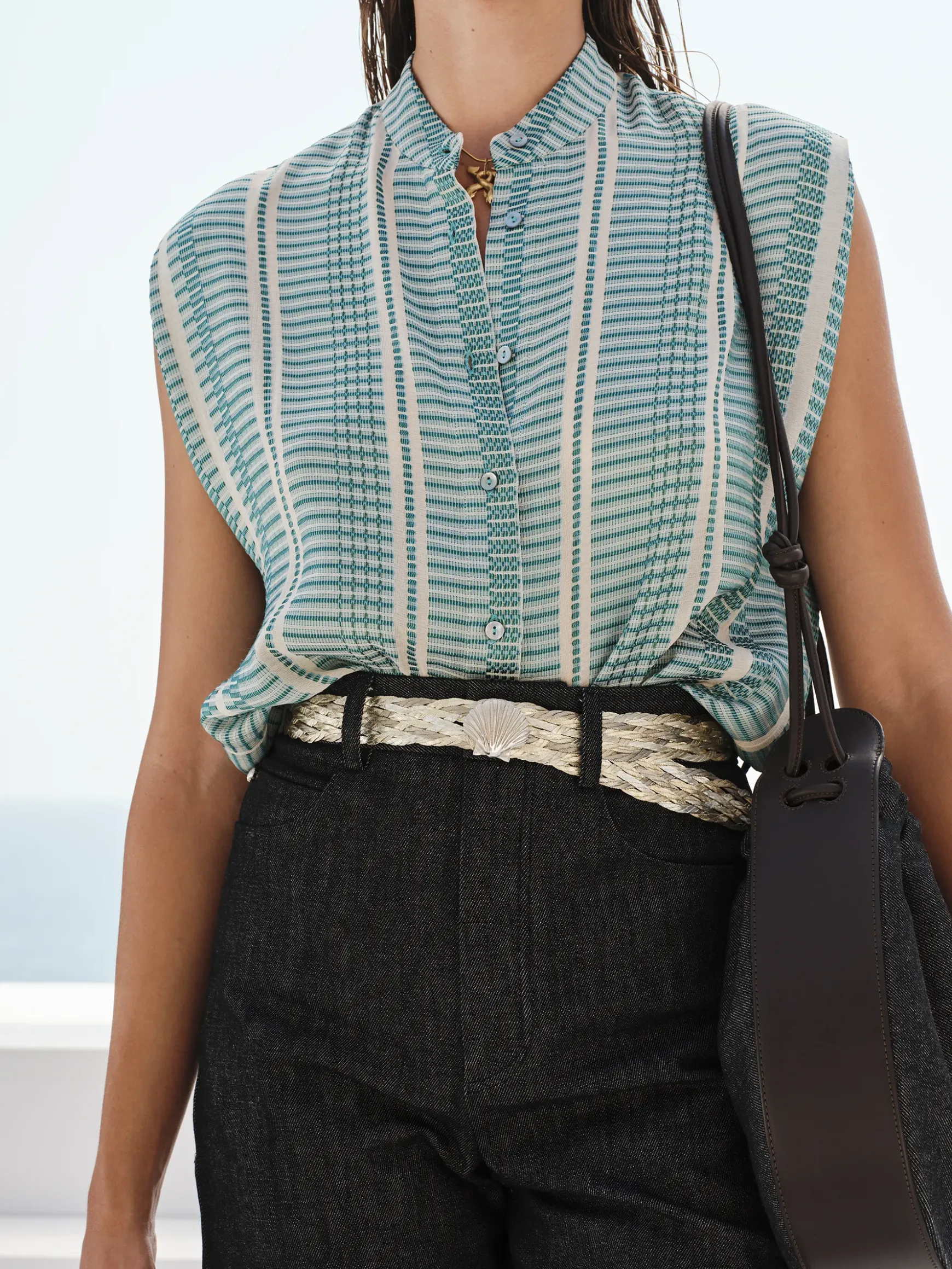 dithyra_4.webp DITHYRA